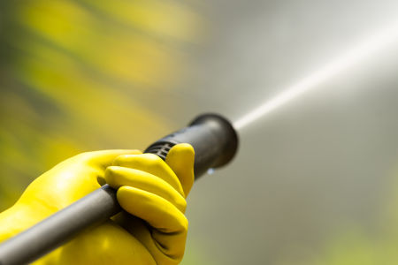 Soft washing vs pressure washing services